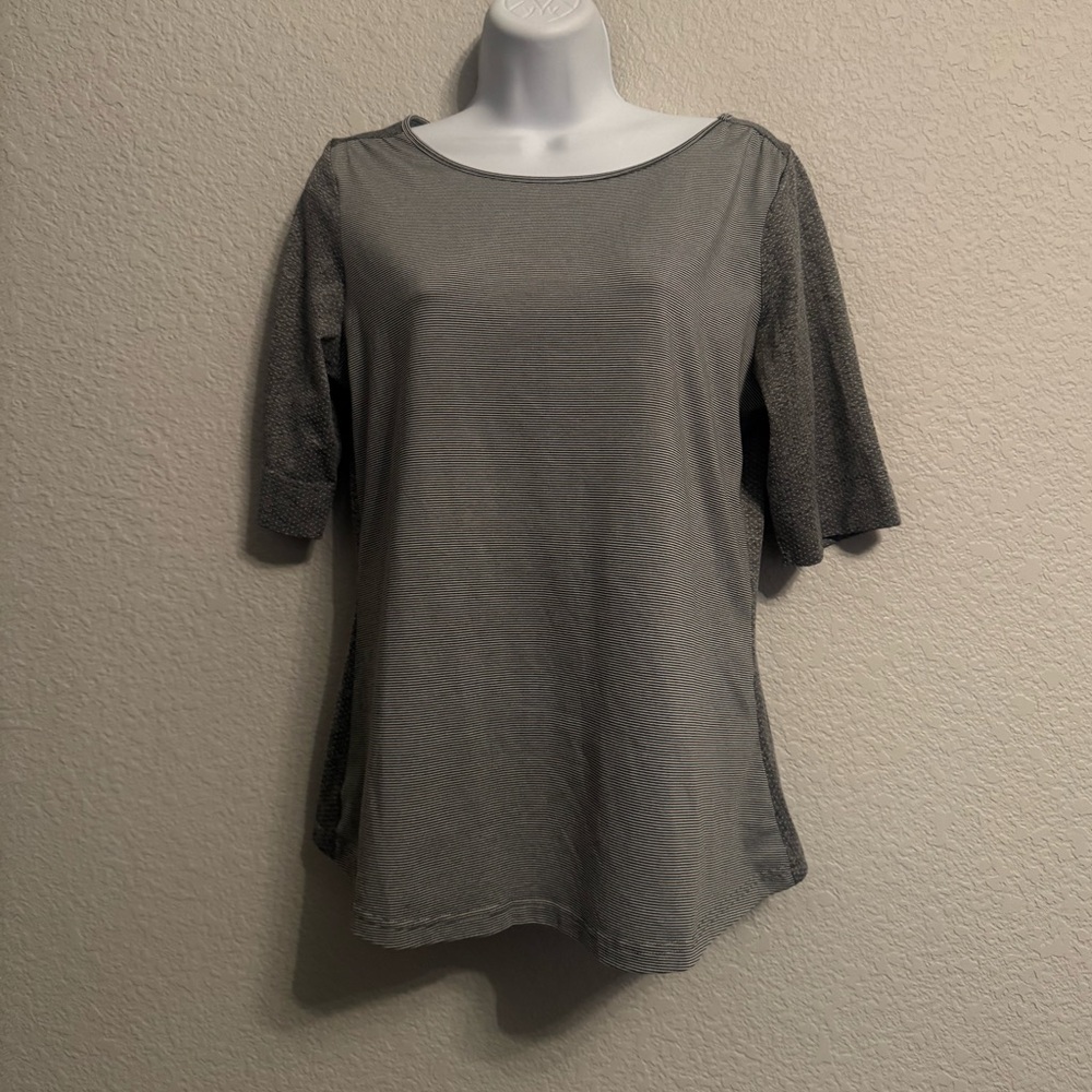 Prana Gray Short Sleeve Women's Top